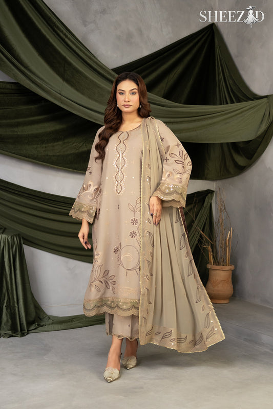 Top 10 Pakistani Dresses Every Woman in Saudi Arabia Should Own in 2026